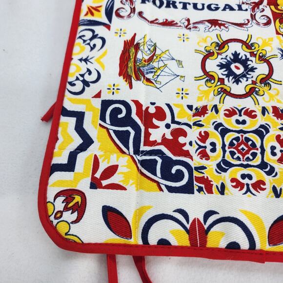 Vintage 90s Portugal Quilted Casserole Caddy Carrier 13x13 Cotton Tie Bakeware - Picture 8 of 12